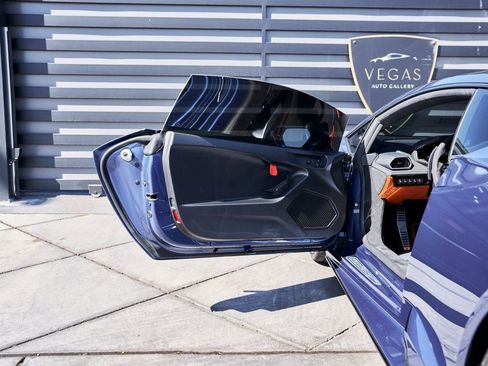 Used 2024 Lamborghini Huracan Tecnica image 34