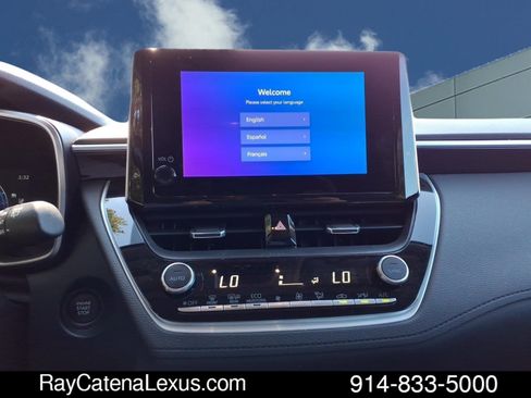 Used 2024 Toyota Corolla Cross XLE w/ Convenience Package AWD/4WD image 13