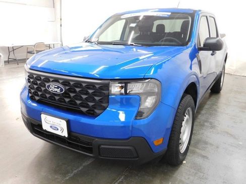 New 2025 Ford Maverick XL w/ Equipment Group 101A image 9