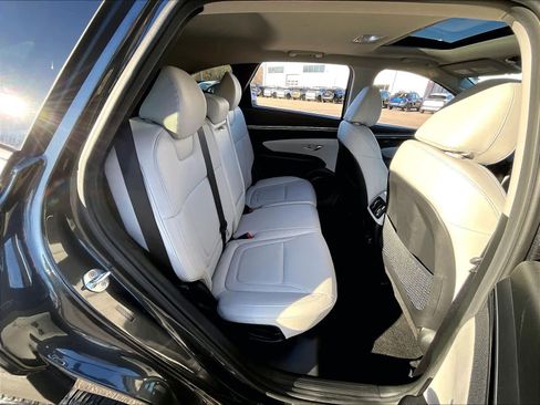 Used 2023 Hyundai Tucson SEL w/ Convenience Package image 16