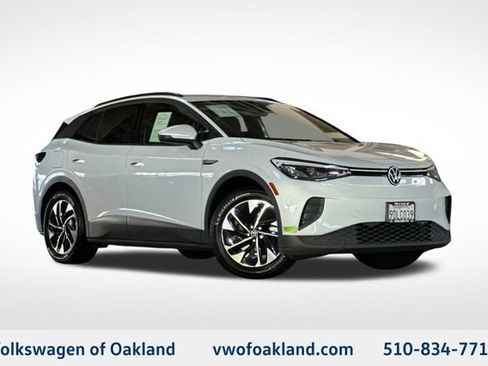 Used 2022 Volkswagen ID.4 Pro image 1