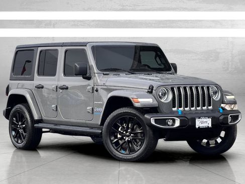 Used 2023 Jeep Wrangler Sahara image 2