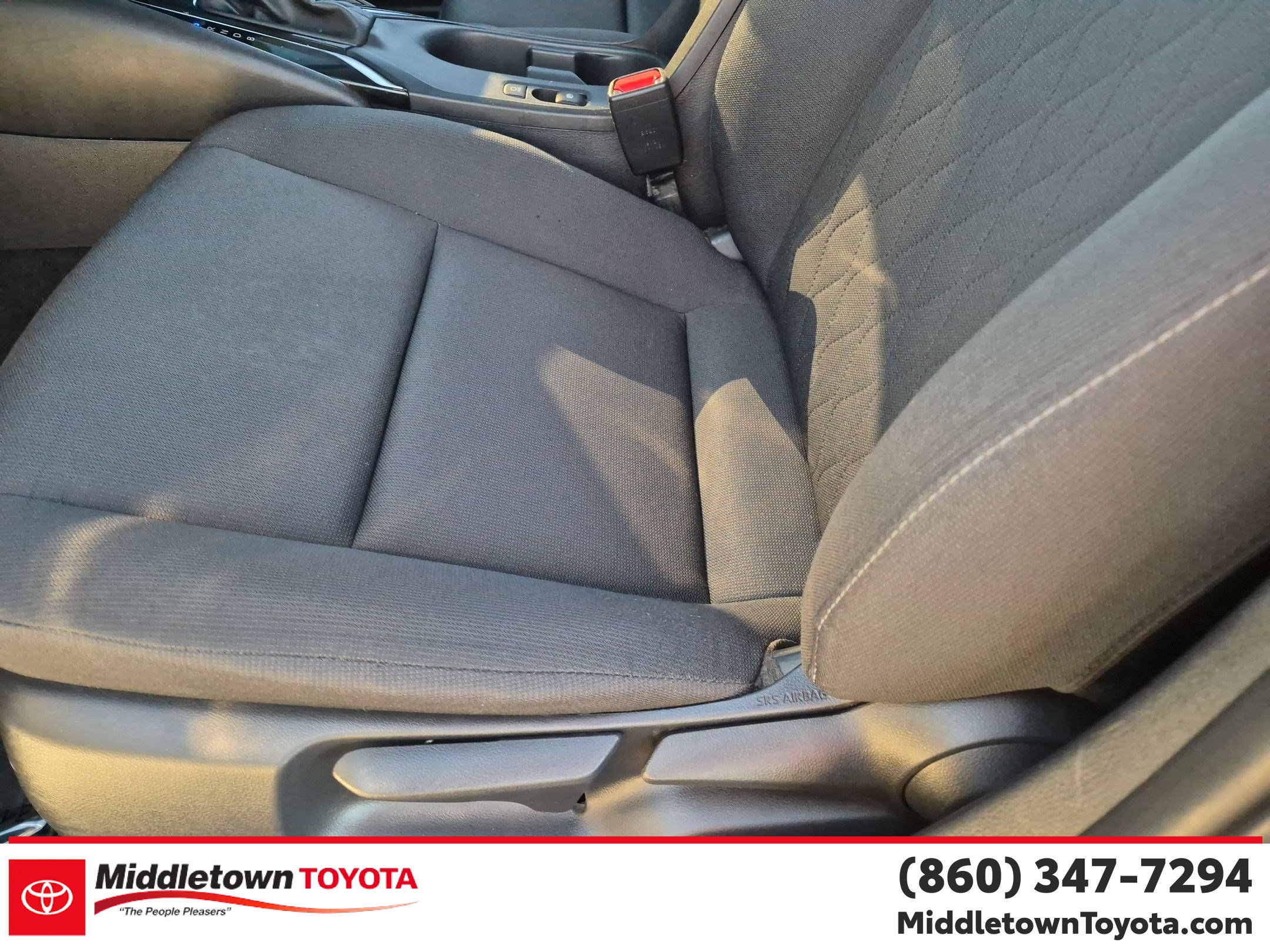 Certified 2025 Toyota Corolla LE FWD image 15