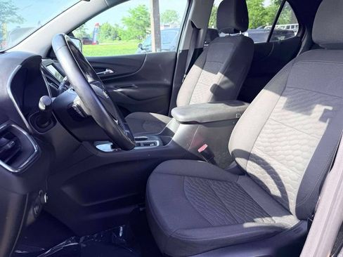 Used 2019 Chevrolet Equinox LT w/ Driver Convenience Package FWD image 16