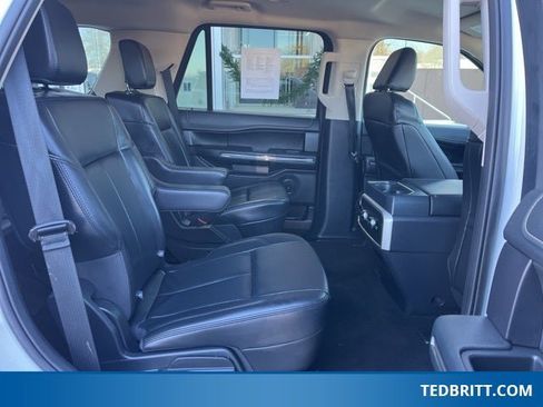 Used 2024 Ford Expedition XLT image 21