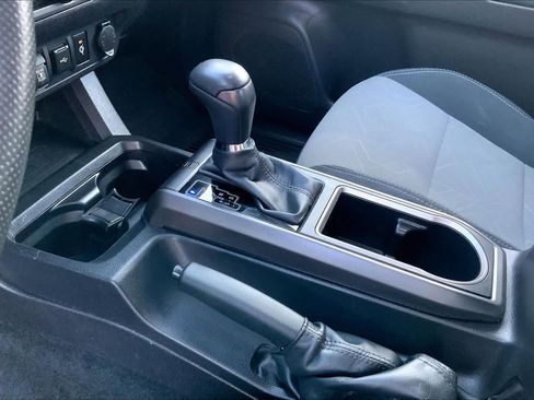 Used 2023 Toyota Tacoma TRD Off-Road w/ Technology Package image 16