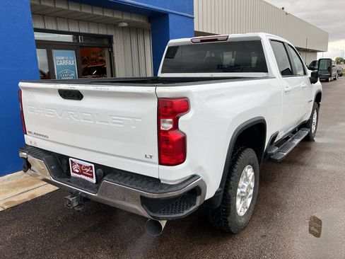 Used 2023 Chevrolet Silverado 2500 LT w/ Convenience Package image 7