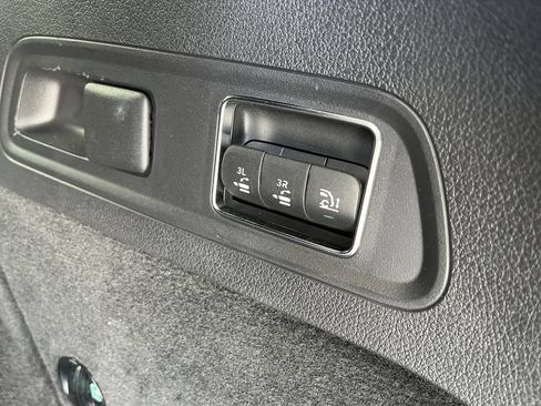 Used 2026 Mercedes-Benz GLS 450 4MATIC image 25