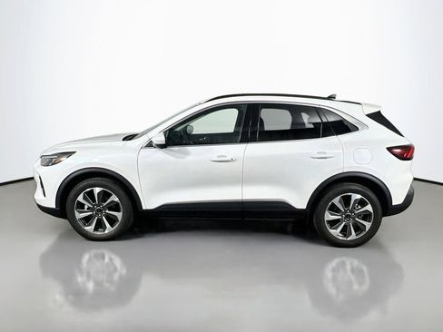 Used 2023 Ford Escape Platinum AWD/4WD image 8