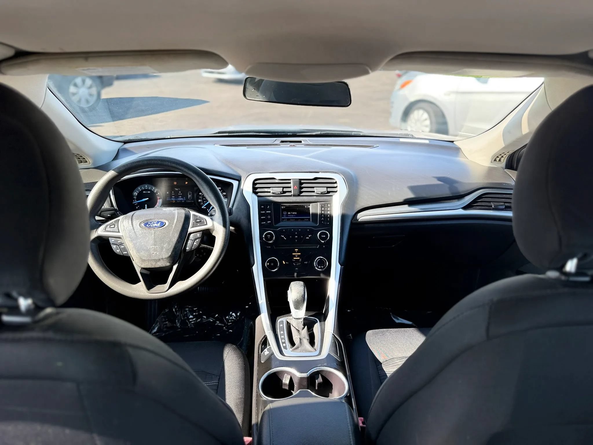 Used 2016 Ford Fusion SE FWD image 22