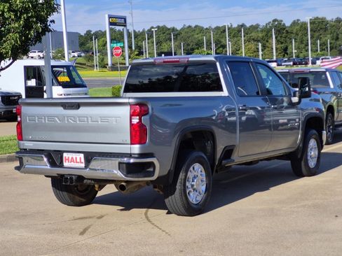 Used 2024 Chevrolet Silverado 2500 LT w/ Convenience Package AWD/4WD image 6