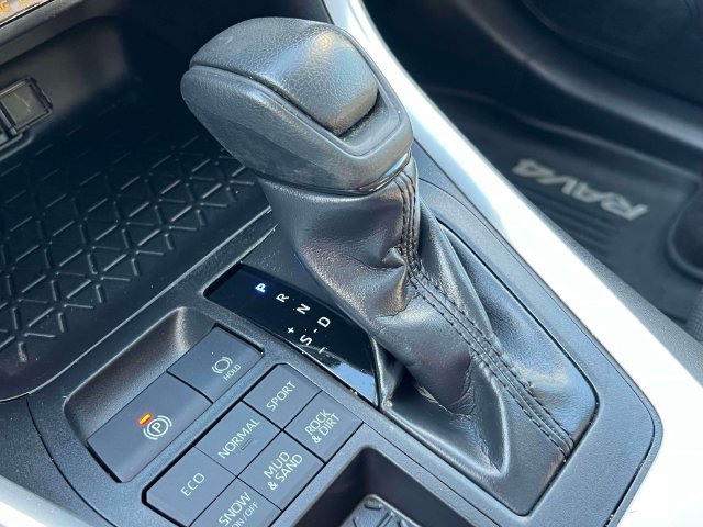 Used 2019 Toyota RAV4 XLE w/ All Weather Liner Package AWD/4WD image 36