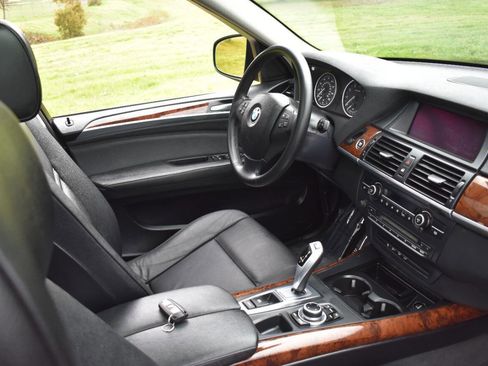Used 2010 BMW X5 xDrive30i image 33