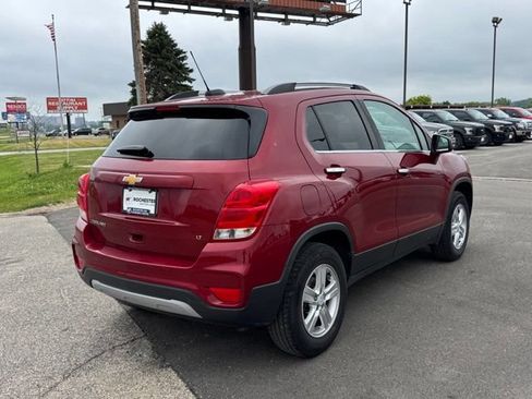 Used 2018 Chevrolet Trax LT w/ LT Convenience Package AWD/4WD image 31