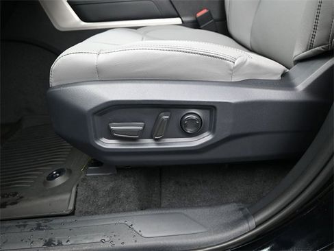 New 2026 Toyota Tundra Limited image 10