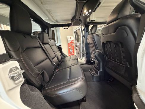 Used 2022 Jeep Wrangler Unlimited Rubicon w/ Trailer Tow Package AWD/4WD image 51