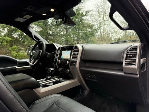 Used 2016 Ford F150 Lariat w/ Equipment Group 502A Luxury image 22