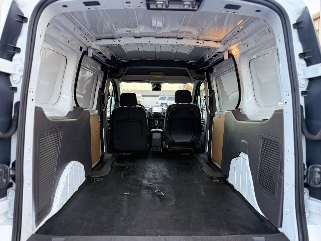 Used 2020 Ford Transit Connect XLT FWD image 18