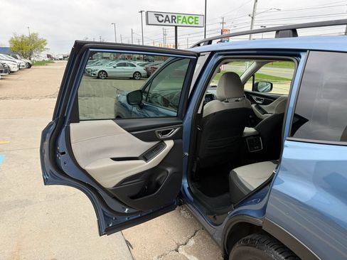 Used 2022 Subaru Forester Premium image 21