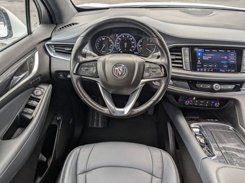 Used 2024 Buick Enclave Premium image 22