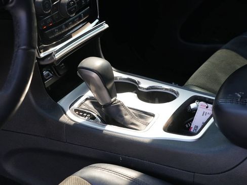 Used 2019 Jeep Grand Cherokee Altitude AWD/4WD image 10