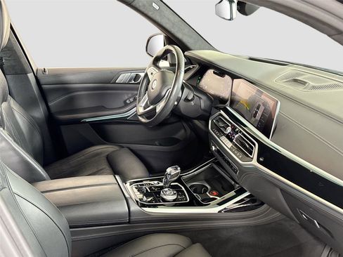 Used 2021 BMW ALPINA XB7 image 35