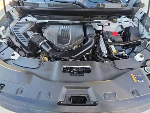 Used 2025 GMC Acadia Elevation image 31