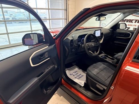 Used 2023 Ford Bronco Sport Heritage image 11