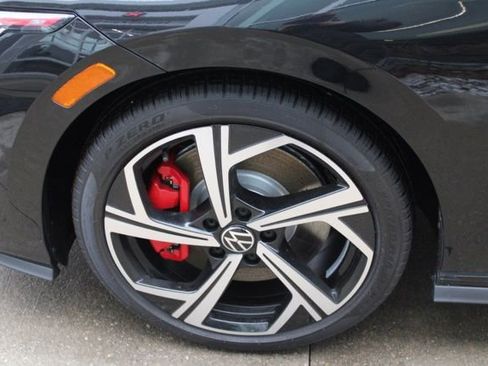 New 2026 Volkswagen GTI SE FWD image 6