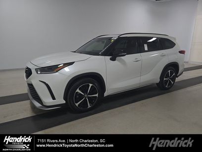 Used 2022 Toyota Highlander XSE