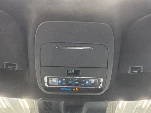 Used 2025 Ford F150 Lariat image 34