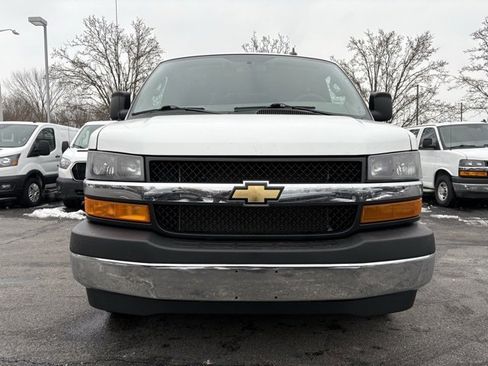 Used 2024 Chevrolet Express 2500 w/ Driver Convenience Package image 11