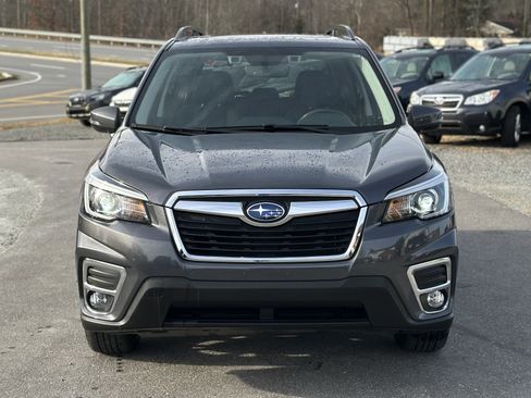 Used 2020 Subaru Forester Limited image 21