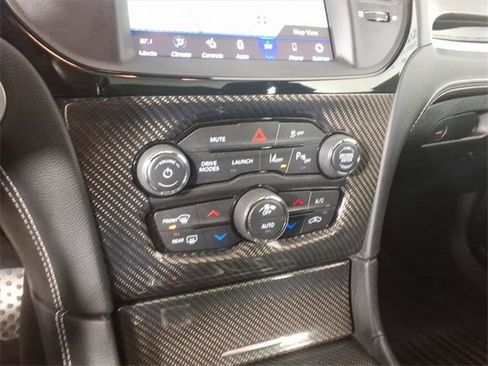 Used 2023 Chrysler 300 C image 22