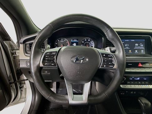 Used 2019 Hyundai Sonata Sport w/ Tech Package 03 FWD image 13