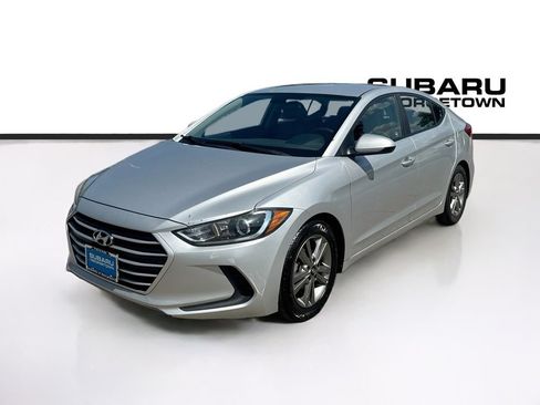 Used 2017 Hyundai Elantra SE FWD image 3