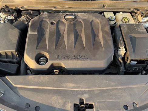 Used 2018 Chevrolet Impala Premier FWD image 43
