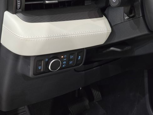 New 2025 Ford Mustang Mach-E Premium AWD/4WD image 17