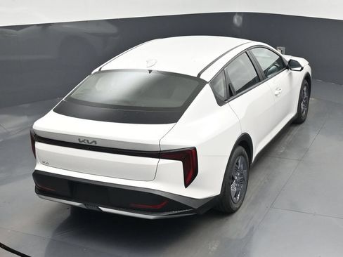 Certified 2025 Kia K4 FWD image 24