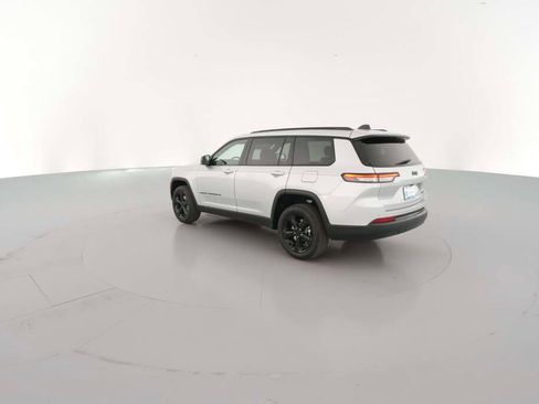 New 2025 Jeep Grand Cherokee L Limited w/ Black Appearance Package image 8