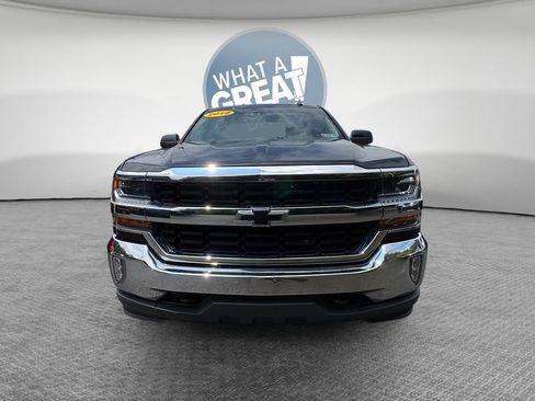 Used 2018 Chevrolet Silverado 1500 LT w/ All Star Edition AWD/4WD image 9