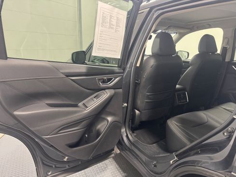 Used 2019 Subaru Forester Touring image 27