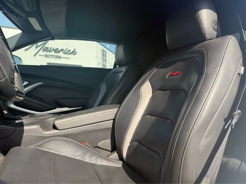 Used 2020 Chevrolet Camaro SS RWD image 5