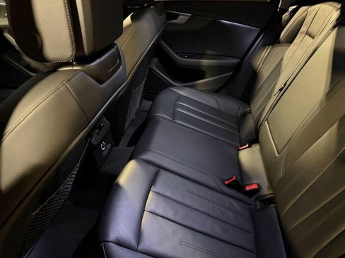 Used 2019 Audi A4 2.0T Premium image 22