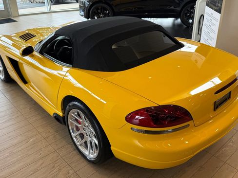 Used 2005 Dodge Viper SRT-10 RWD image 50