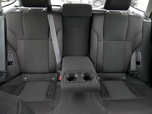 Used 2025 Subaru Outback Premium AWD/4WD image 13
