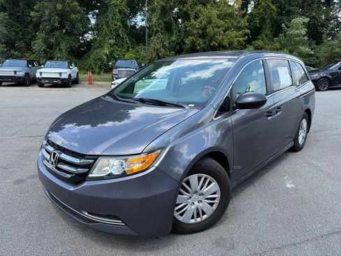 Used 2016 Honda Odyssey LX image 1