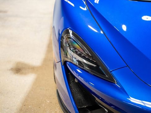 Used 2017 McLaren 570S Coupe image 5
