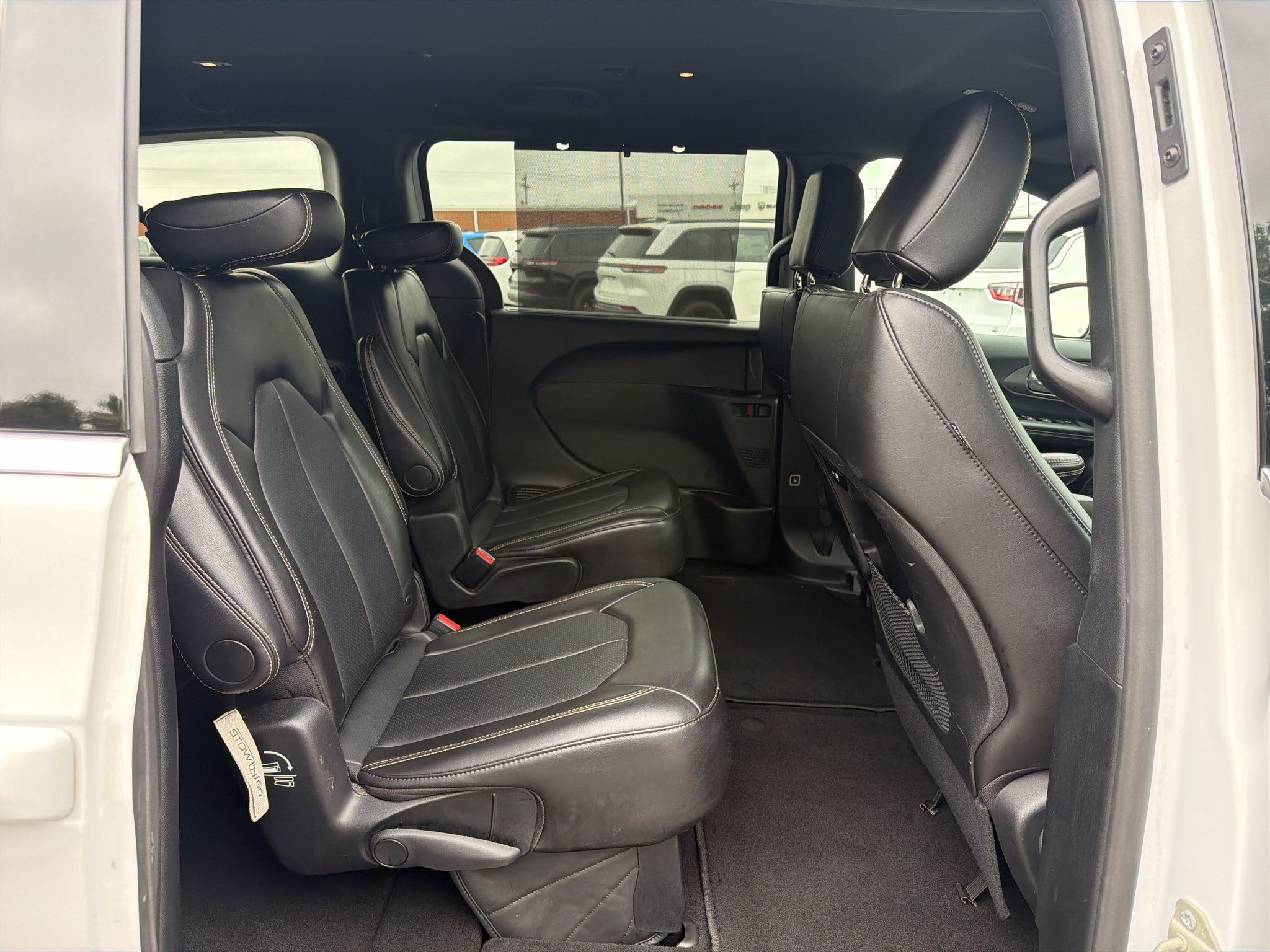 Used 2025 Chrysler Pacifica Select FWD image 22