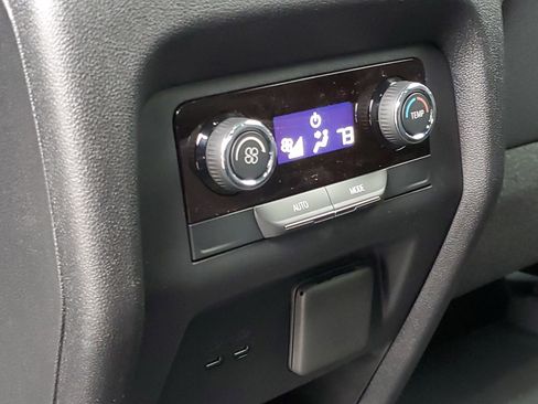 New 2026 Chevrolet Traverse LT w/ Midnight/Sport Edition image 29